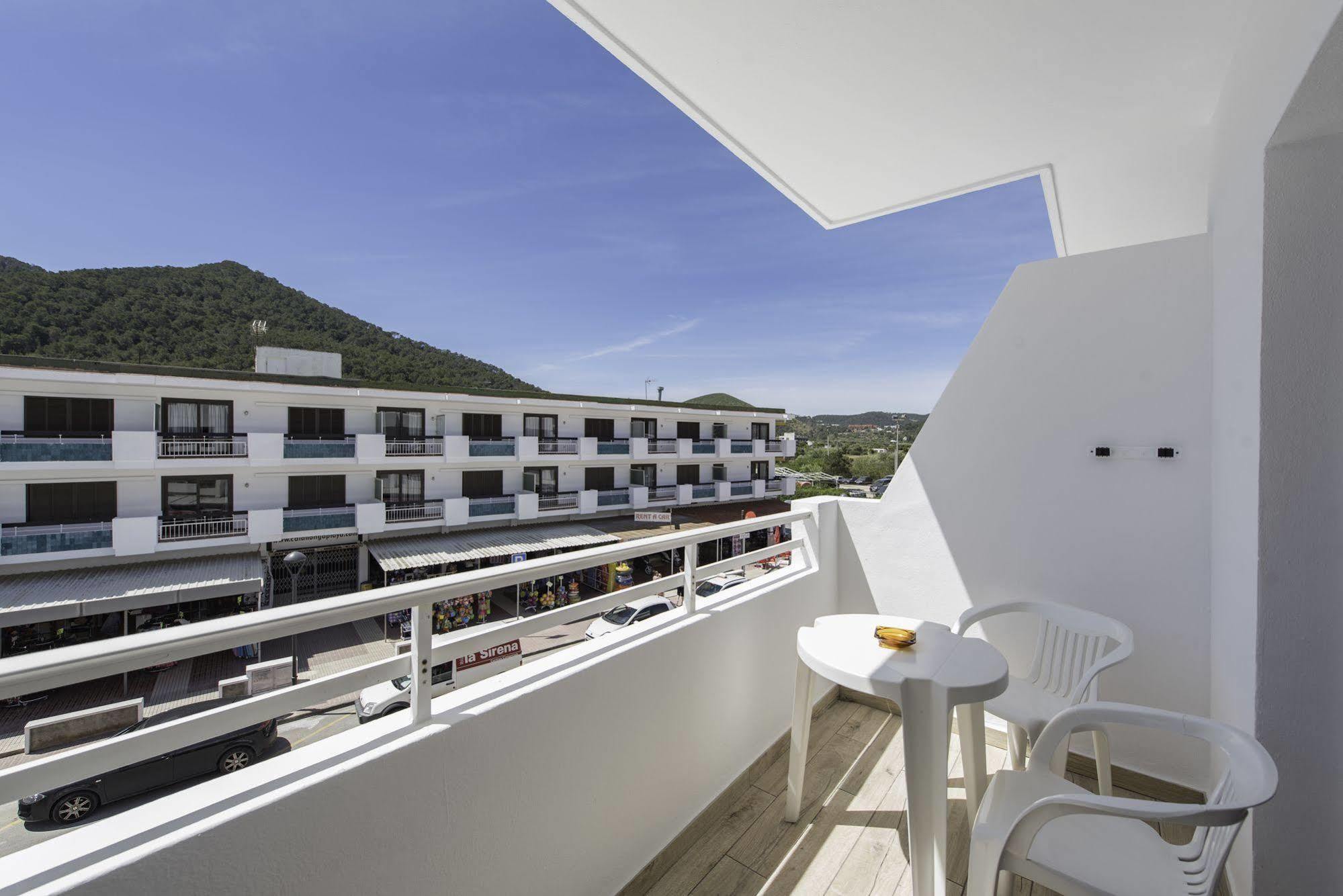 Typic Oasis Sa Tanca Lägenhet Cala Llonga  Exteriör bild